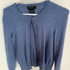 Lord & Taylor 100% Cashmere sweater